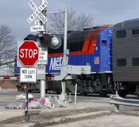 ICC hearings underway on Barrington railroad crossing pedestrian safety gates