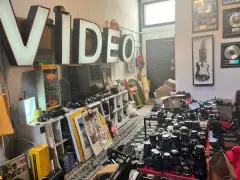 O4W’s Atlanta Worldwide Gallery is a shrine to Old Atlanta – and vintage cameras